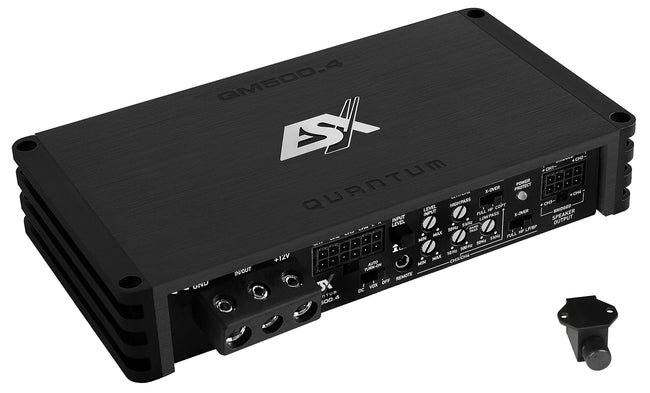 ESX QUANTUM QM500.4 amplifier angle left